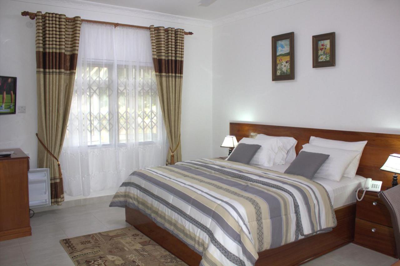 Charlestina Beach Resort Ampeni Exterior photo