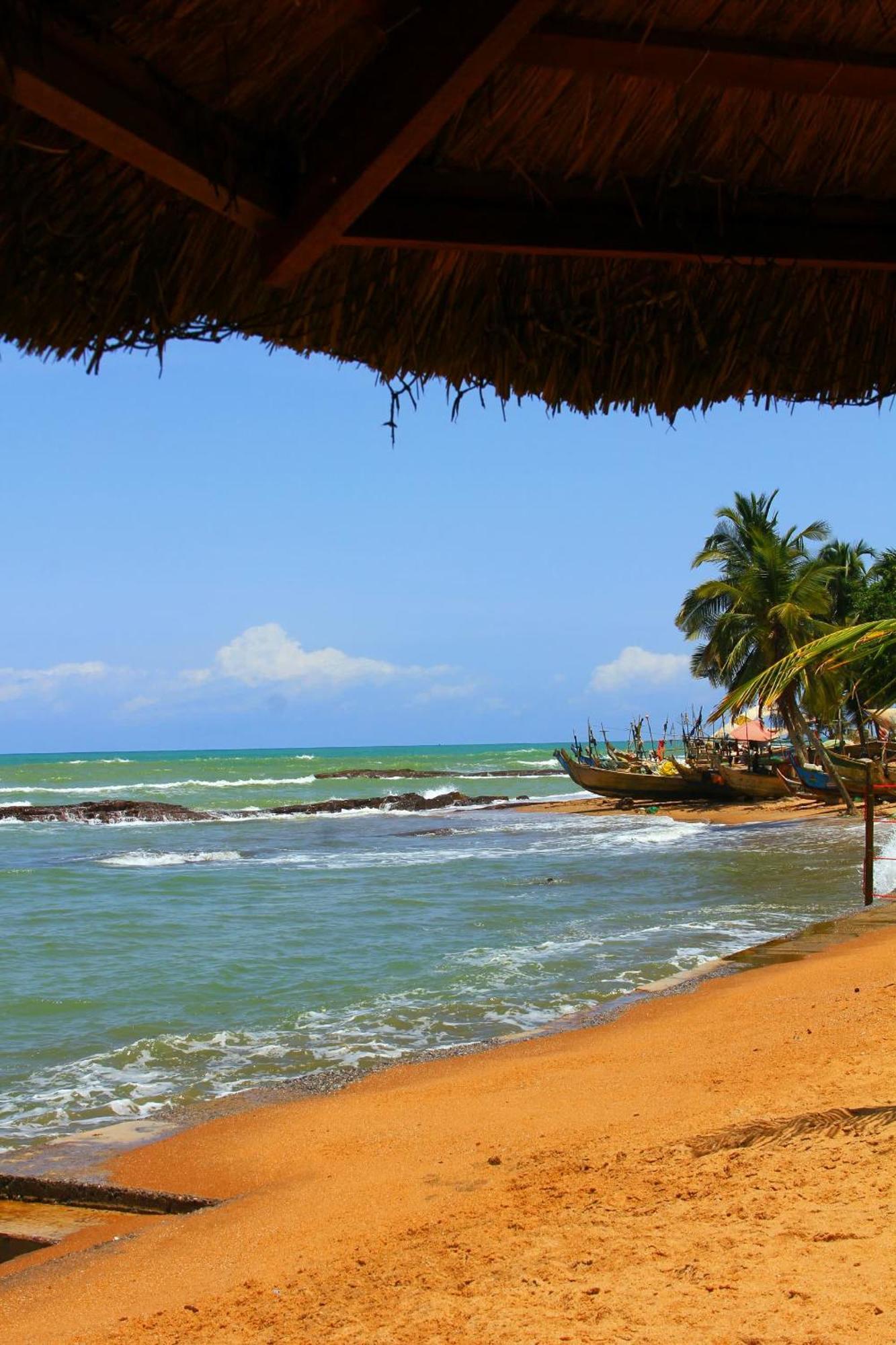 Charlestina Beach Resort Ampeni Exterior photo